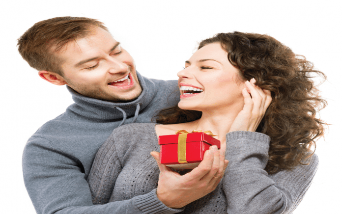 Best Romantic & Affordable Gifts for your Girlfriend
