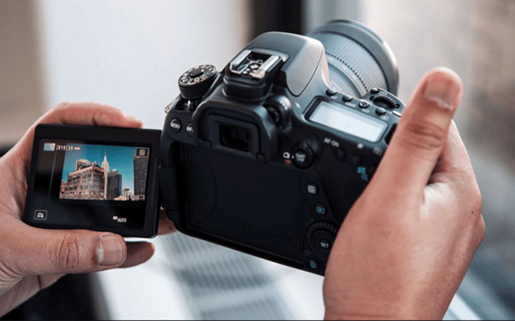 Tips to Choose the Best Vlogging Camera