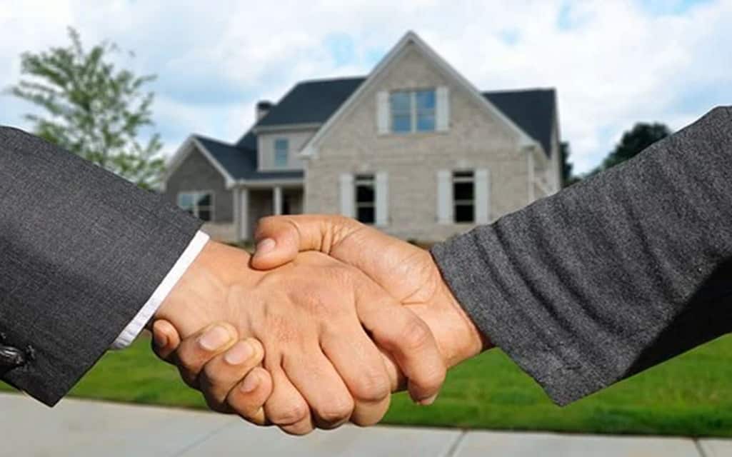Make Selling a House Simple