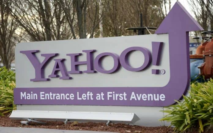 Yahoo plans to lay off 20 of employees